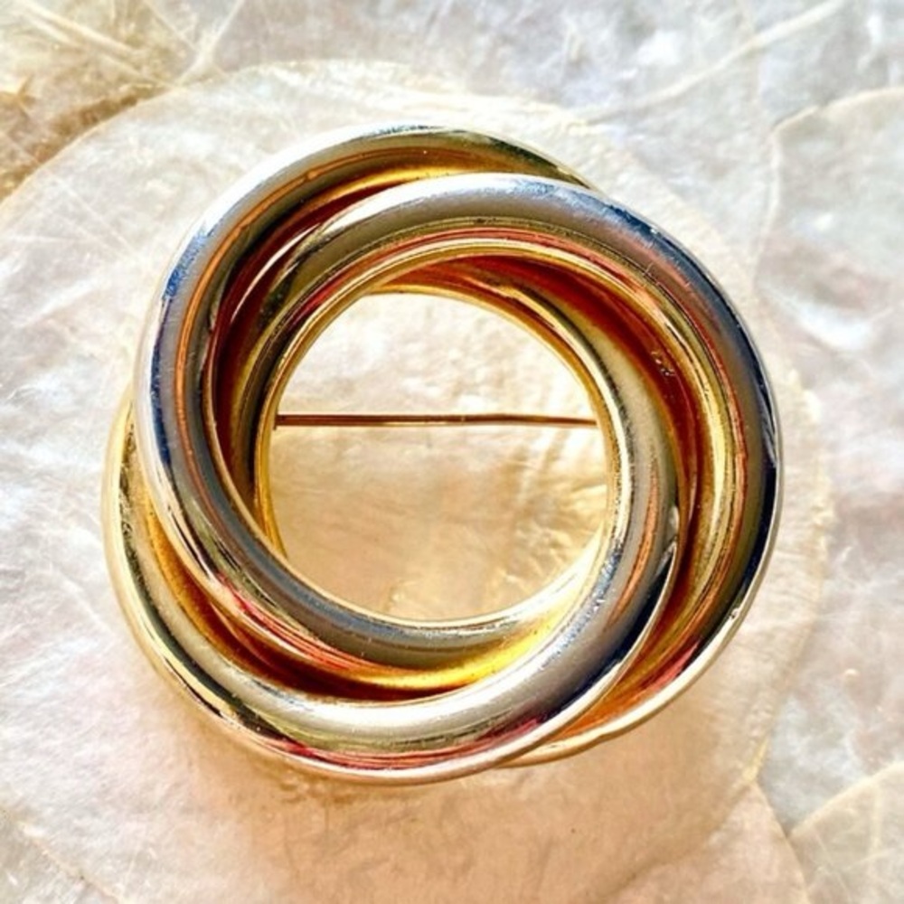 3 For  25 Tricolour Three Trinity Ring Brooch